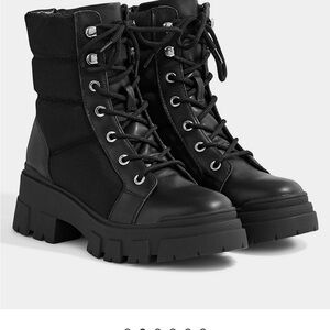 Steve Madden Nadil Black Combat Boots Sz 9. Platform, 1.5" Heel, 2" EUC